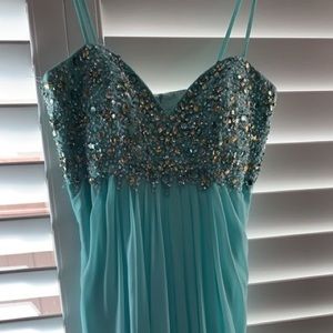 Prom/formal dress